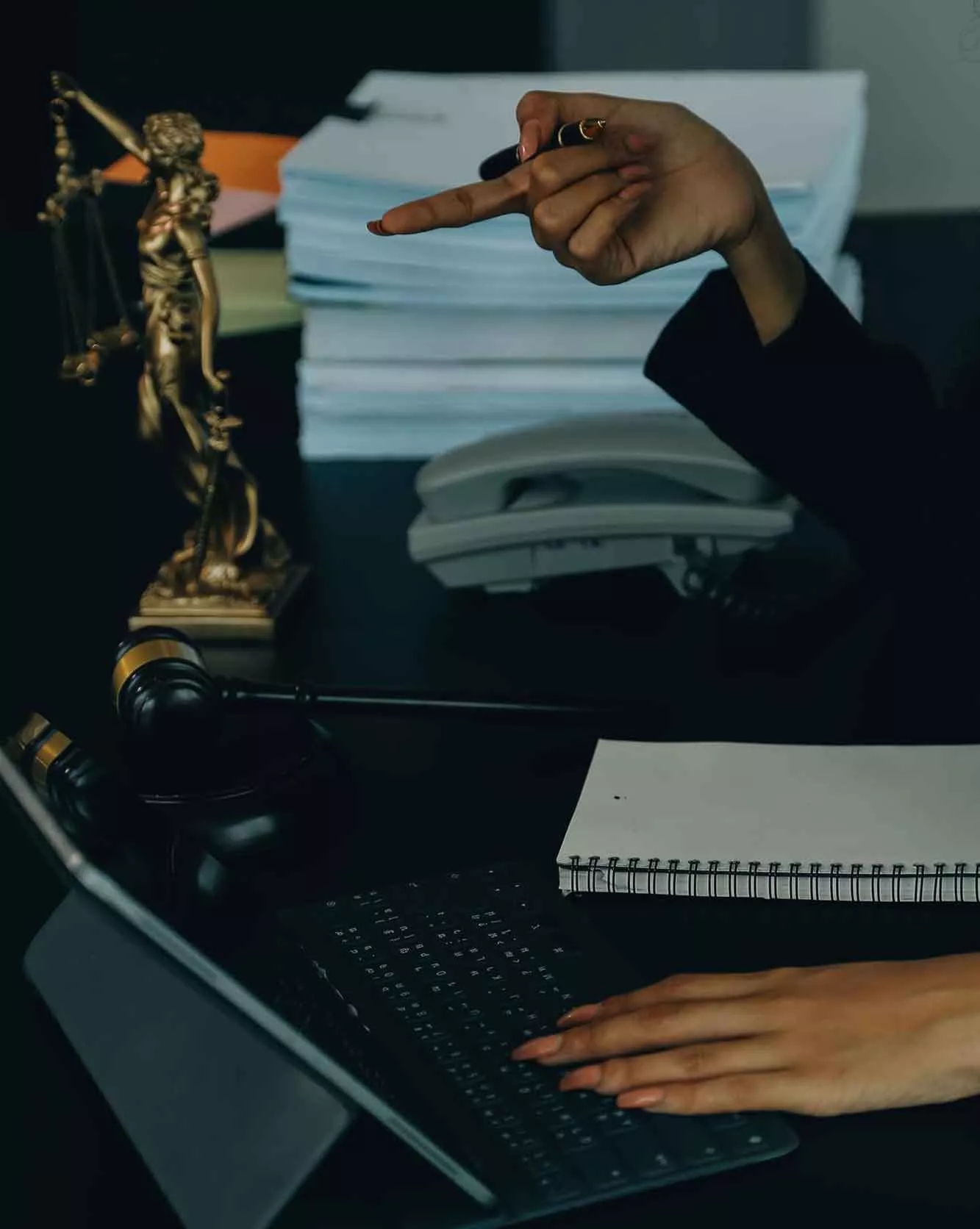 Why Do Victims in Gurgaon Need a Specialist Cyber Crime Lawyer?