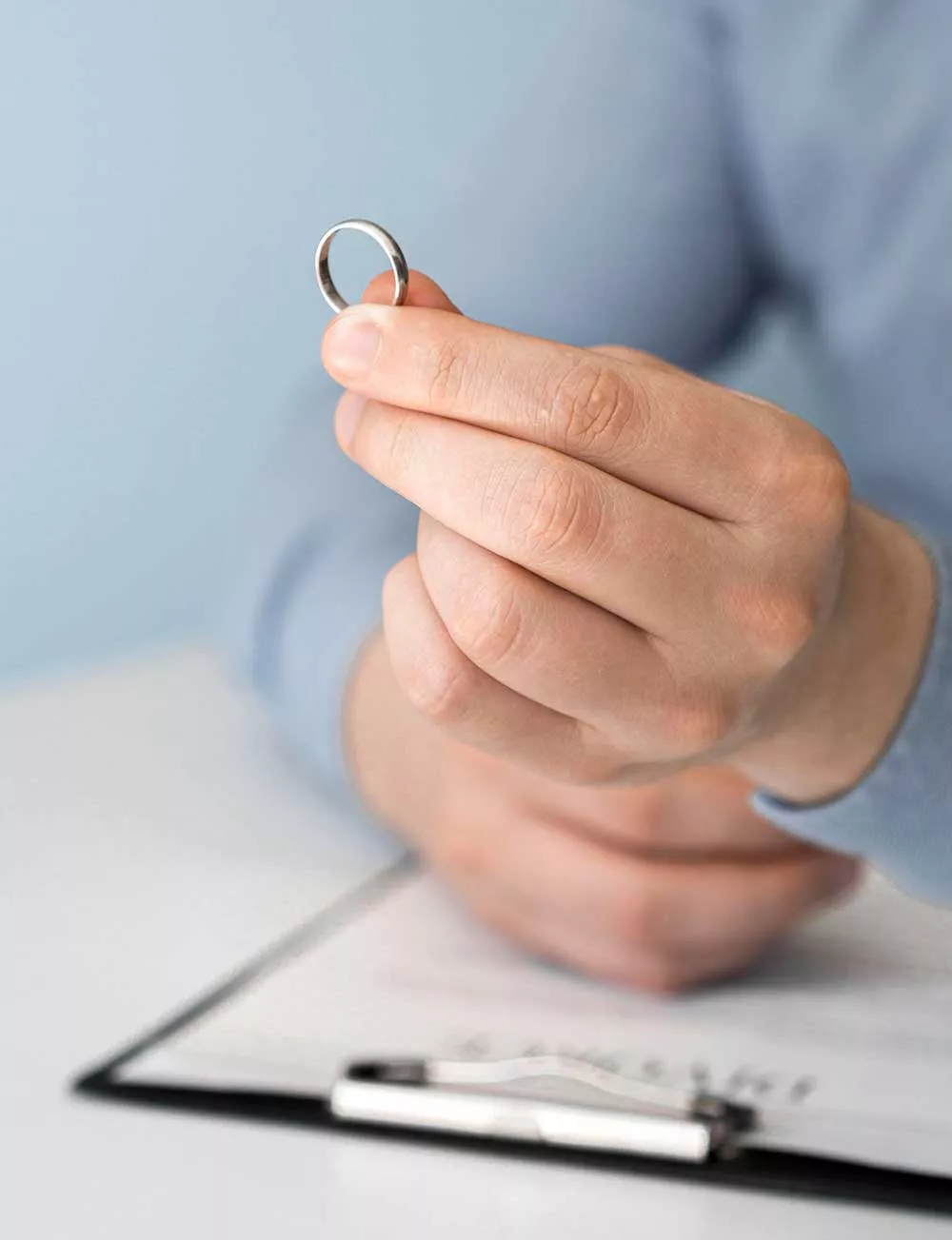 Why You Need a Divorce Lawyer in Greater Noida